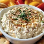 Cremiger Feta-Knoblauch-Dip mit gerösteter Paprika